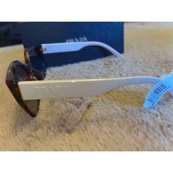 NEW IN BOX PRADA-Cat Eye Sunglasses main image 7